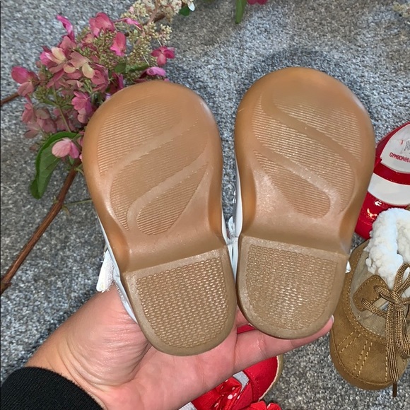 Bundle shoes size 2 - Picture 3 of 5